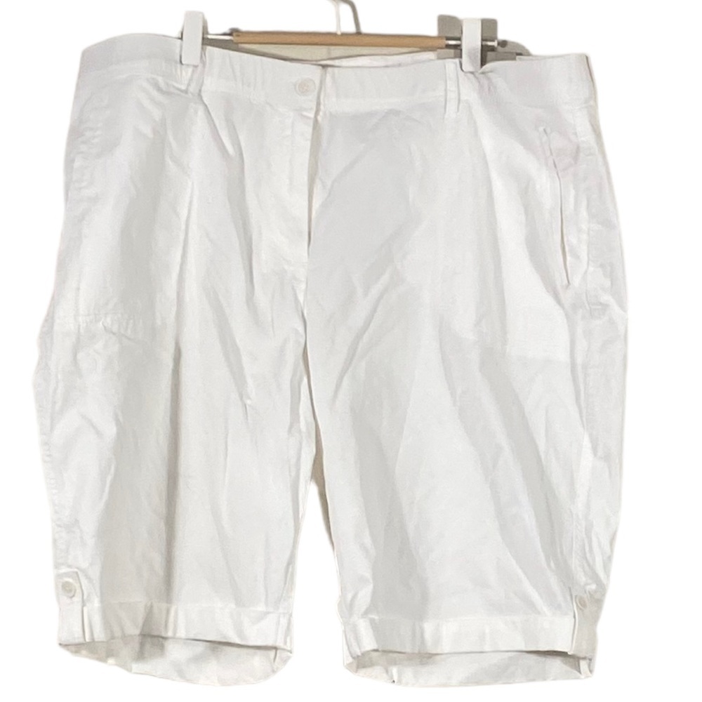 Chicos Secret Stretch Cotton Bermuda Short White Sz 20 NWT